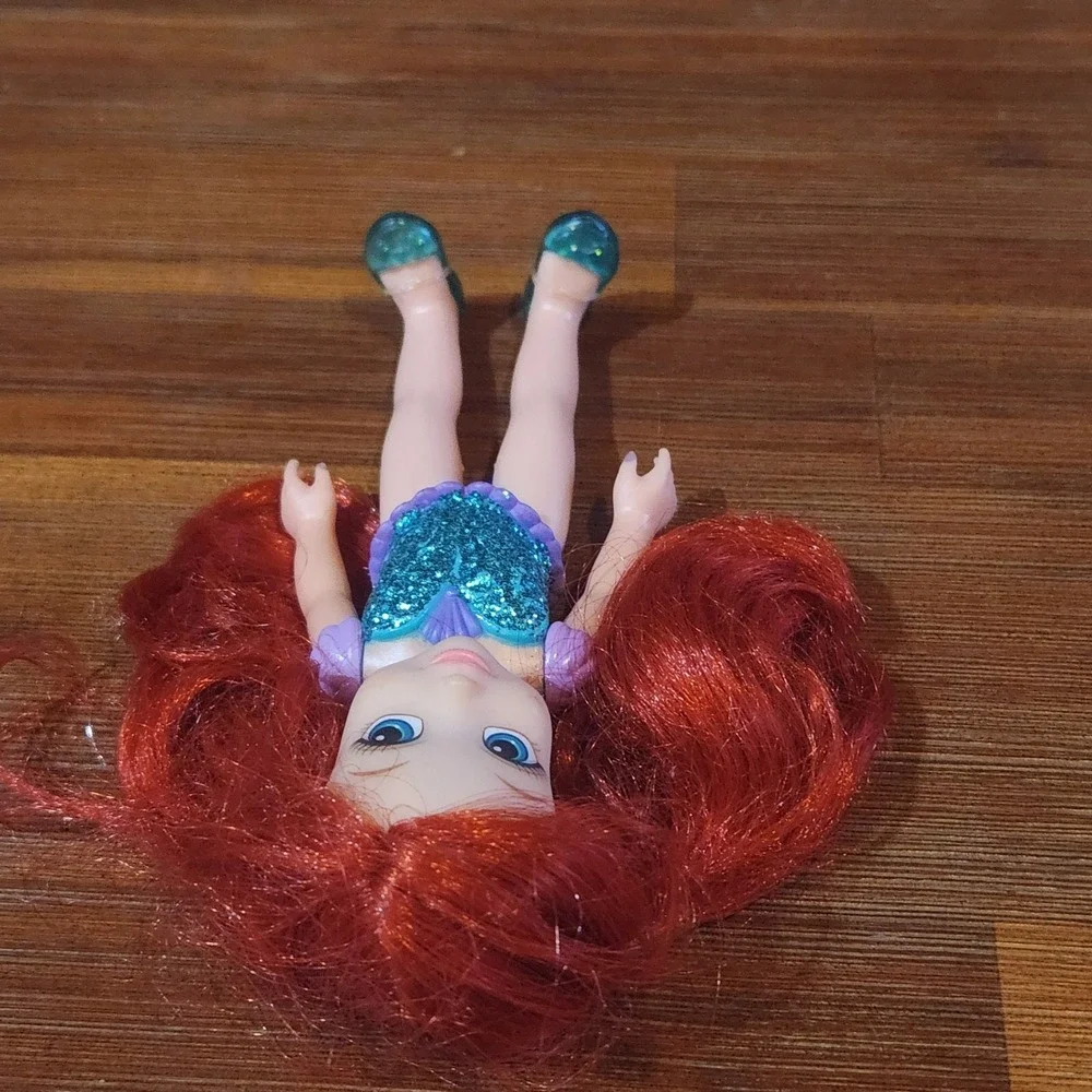 Disney Princess Girl‎ Ariel Glittered Petite Doll With Shoes Doll Toy